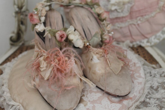 Gorgeous Boudoir Slipper 1900