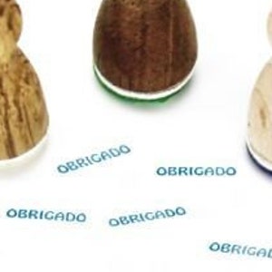 Mini francobollo Stemplino Grazie in portoghese Obrigado