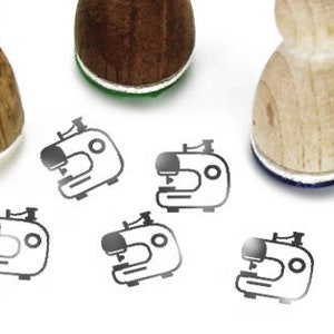 Stemplino Mini Stempel - Naaimachine - Mini Stempel voor Dagboek Dagboek Planner Naaidag Hobby Naaister Mode Kleding Ambachten