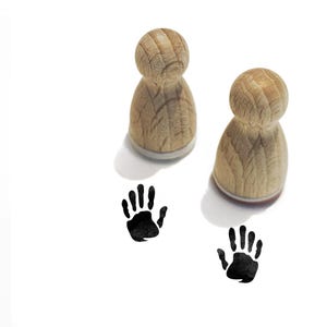 Set van 2 kabouterstempels - kabouterset 2 kabouterhanden - handmotief houten stempels links en rechts, kabouteraccessoires kabouterwereld kerstdecoratie stencil