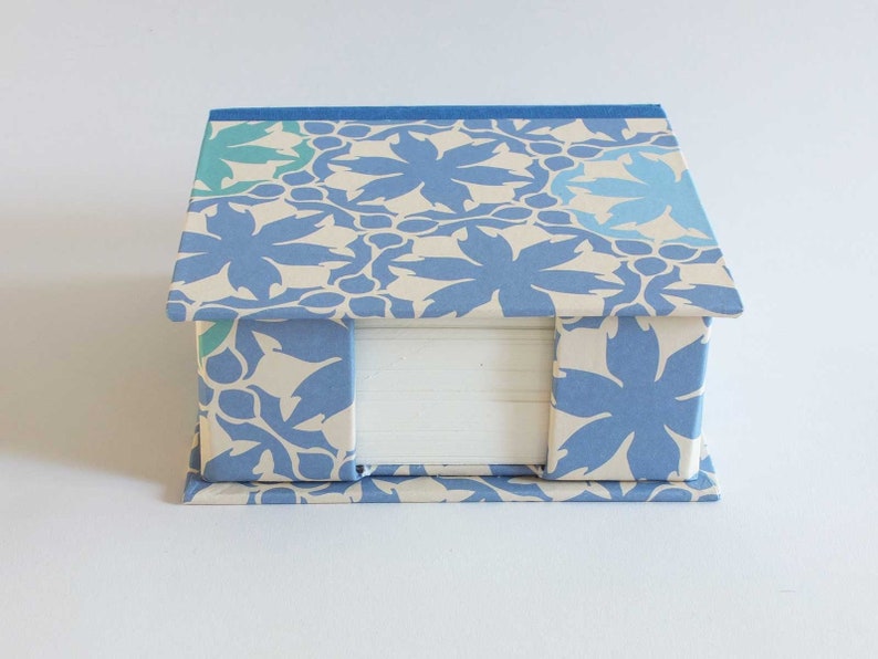 Paper box hazelnut turquoise image 4