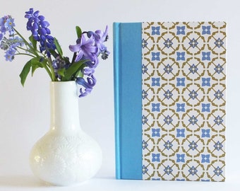 Address book with spring pattern light blue