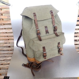 1965 Swiss Army Backpack Vintage Backpack Citybag Salt and Pepper