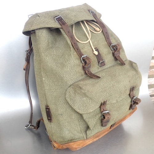 Vintage Swiss Military Backpack Armée Suisse Sac Ã Dos Swiss Army