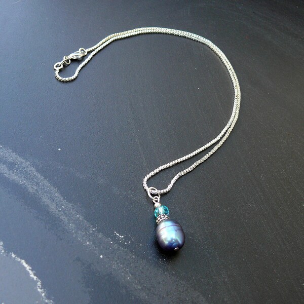 Natural Teal Colored Tahitian Black Peacock Single Pearl Sterling Silver 18" Necklace