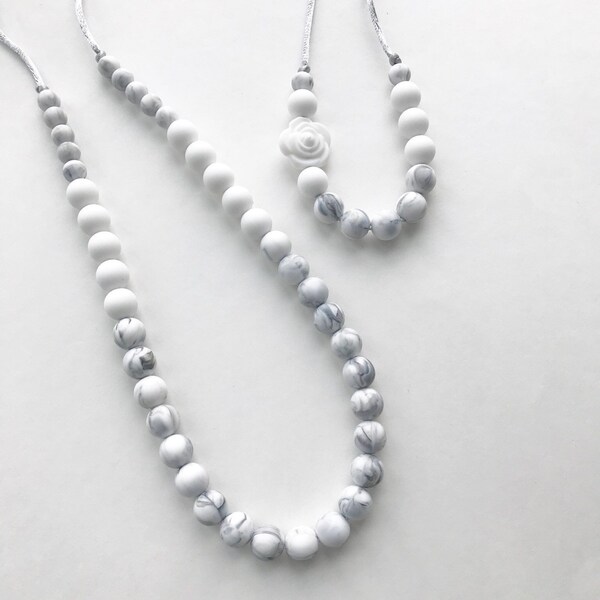 Private Listing - Teething Necklace for mom, Silicone Teething Necklace, Nursing Necklace, Beaded Necklace