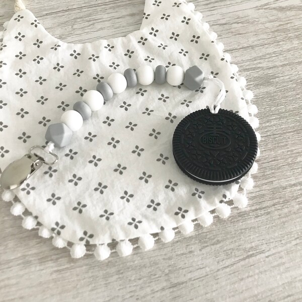Oreo Teether, Silicone Teether, Teether Clip, Chewable Silicone, Teething Baby, Cookie Teether, Teething, Teething Ring