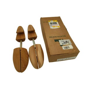 2 Rochester Cedar Shoe Trees, Medium, in Original Box JC Penney, Split Toe Adj.