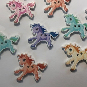 5/10 Knöpfe EINHORN Knopf rosa blau orange gelb lila grün nähen Kleidung DIY stricken Scrapbooking Karten gestalten Baby Kind Kinder Mädchen