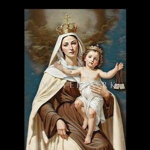 Puede incluir: Una pintura religiosa que representa a una mujer coronada sosteniendo a un niño, también coronado. La mujer viste túnicas marrones y crema, con un velo blanco. El niño está envuelto en tela blanca. El fondo presenta un cielo nublado.