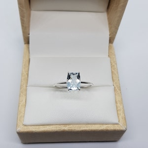 Aquamarine Ring / 14k Gold Aquamarine Ring / March Birthstone Ring / Cushion Aquamarine Ring / Dainty Aquamarine Ring/ Stackable Aquamarine