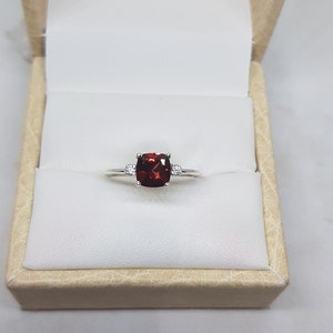 Garnet Ring / 14k Gold Garnet Ring / Diamond Garnet Ring / January Birthstone Ring / Dainty Garnet Ring / Stackable Garnet Ring / Her Ring