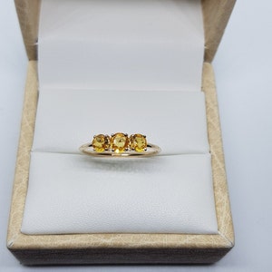 14k solid yellow gold natural round cut shaped yellow sapphire precious gemstone ring