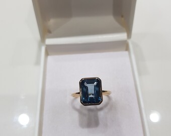 14k Yellow Gold London Blue Topaz Ring, 4.0 ct Radiant Cut