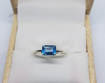 14k solid Weißgold natürlicher Smaragd geschnitten rechteckiger blauer Topas Halbedelstein Ring