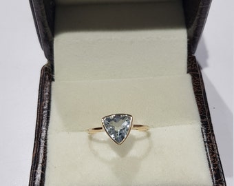 Aquamarine Ring / 14k Gold Aquamarine Ring /  Trillion Aquamarine Ring/ March Birthstone Ring/ Dainty Aquamarine Ring/ Stackable Aquamarine