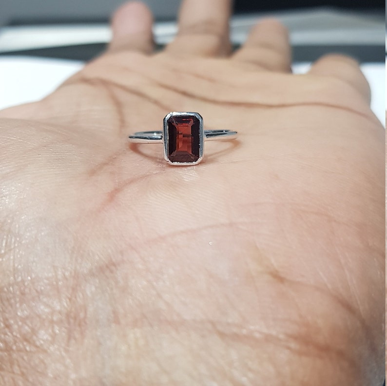 925 solid sterling silver rhodium plated natural emerald cut rectangular shaped garnet gemstone ring