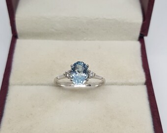 14k White Gold Aquamarine Ring with Diamond Accents