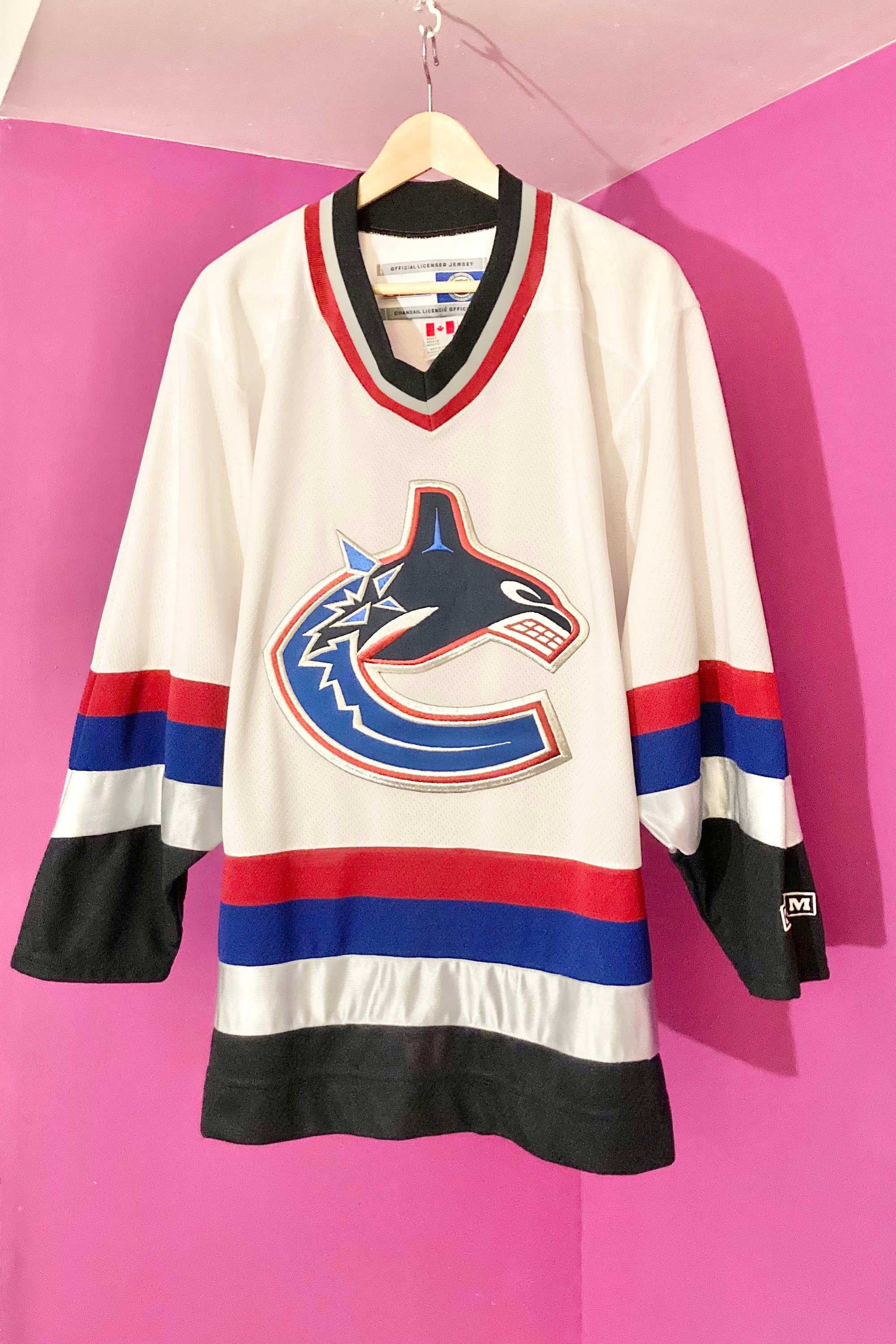 Vintage Vancouver Canucks CCM Jersey Mens XL White Orca Whale Hockey NHL  90's