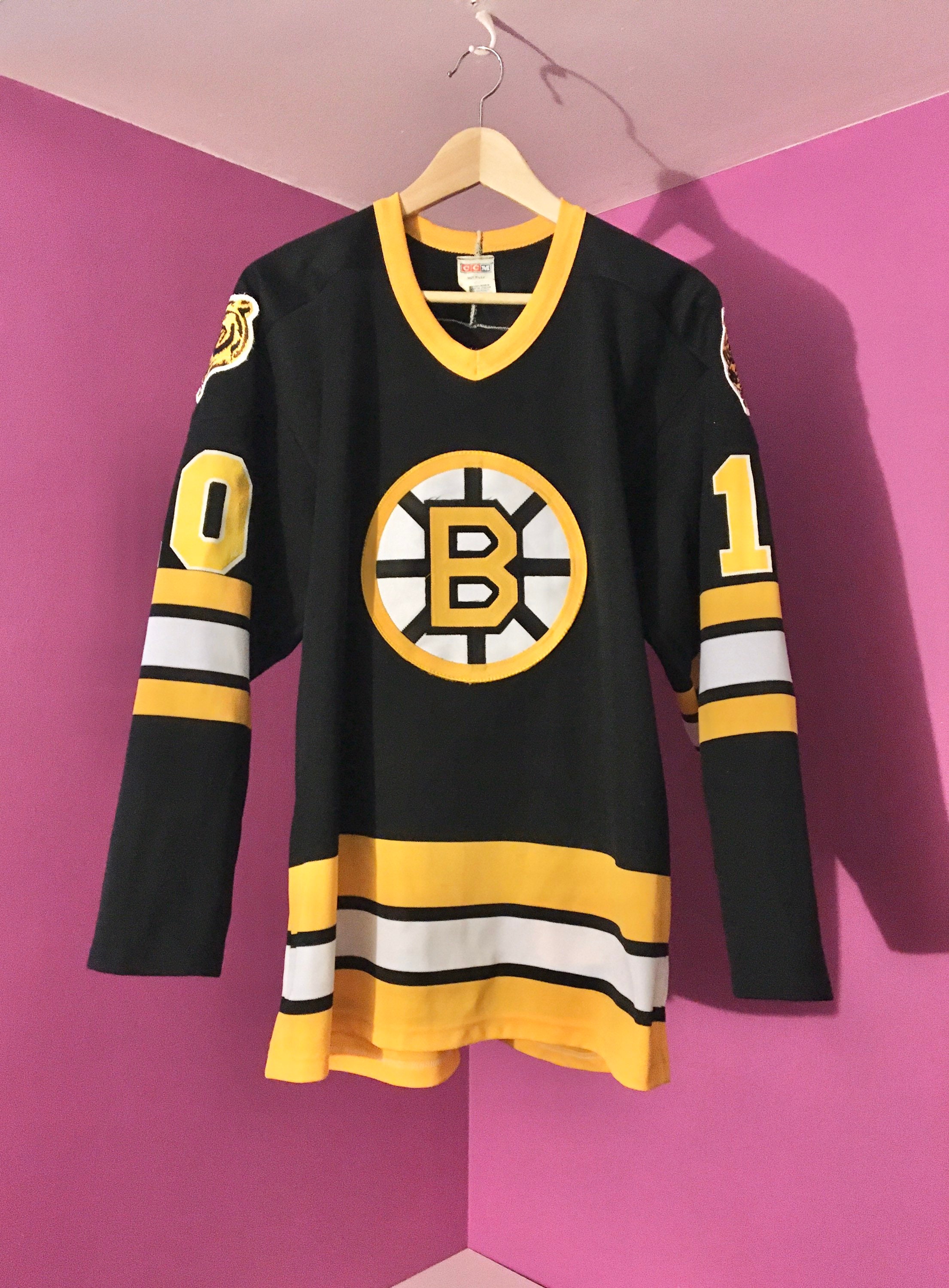 NWT Adidas Adult NHL Boston Bruins Jersey