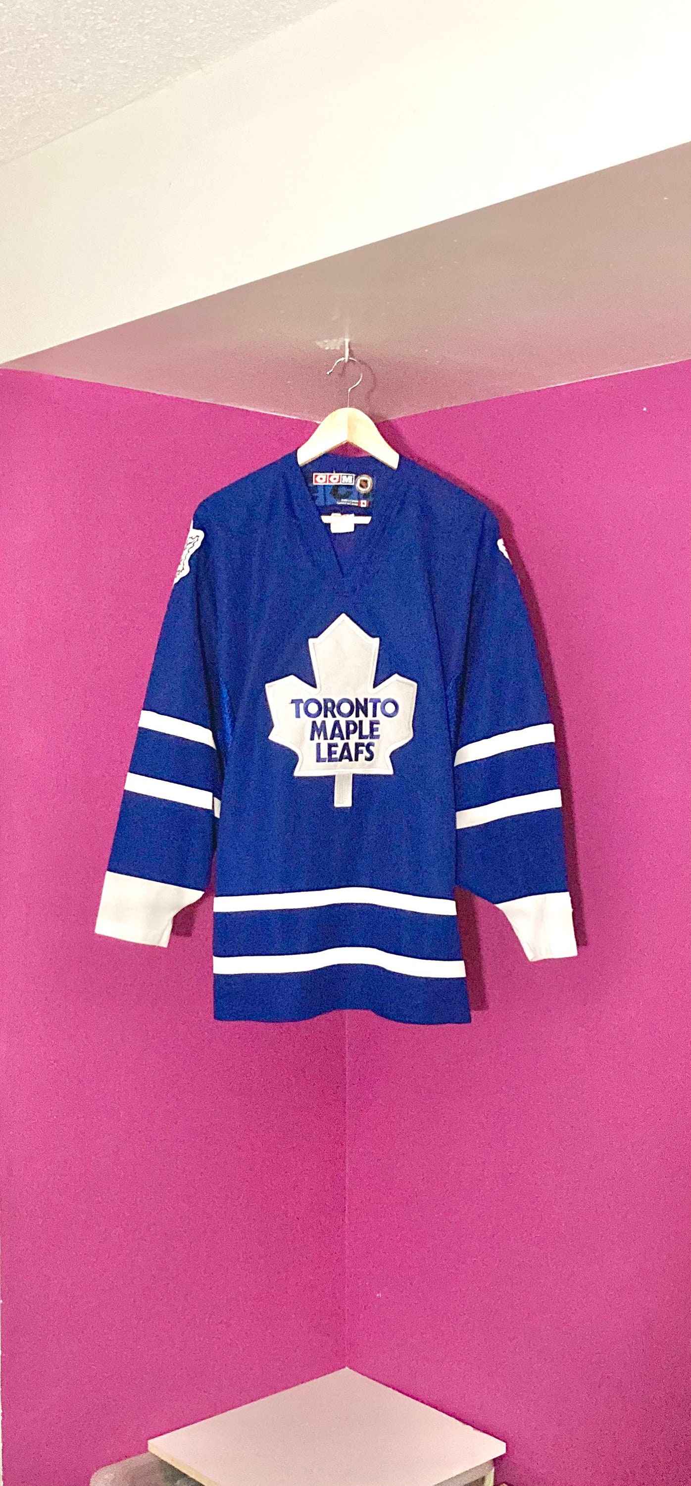 Toronto Maple Leafs Vintage NHL Youth L/XL CCM - Alternate / Third Jersey