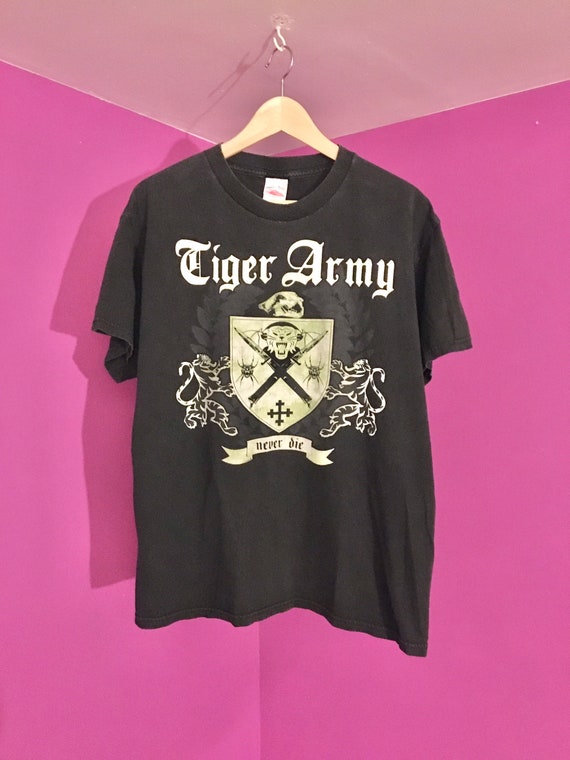 L/G Tiger Army Vintage T-shirt - Etsy 
