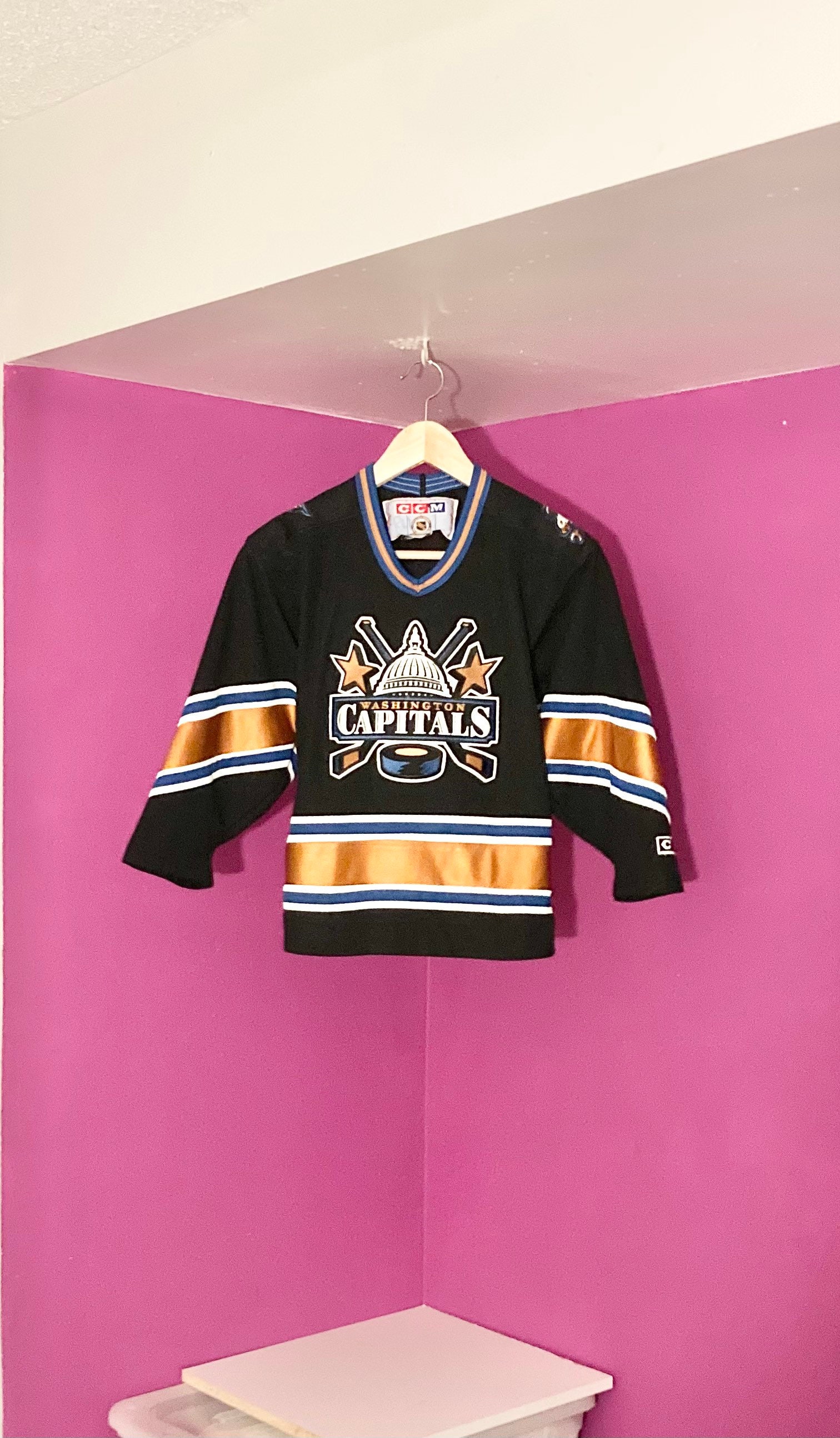 CCM Washington Capitals Jersey NHL Fan Apparel & Souvenirs for sale