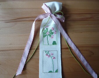 Decorative ribbon decorative bow in cross stitch **spring**hand embroidered*Dahlbeck*door ribbon