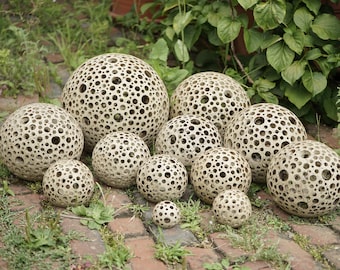 Ceramic light spheres
