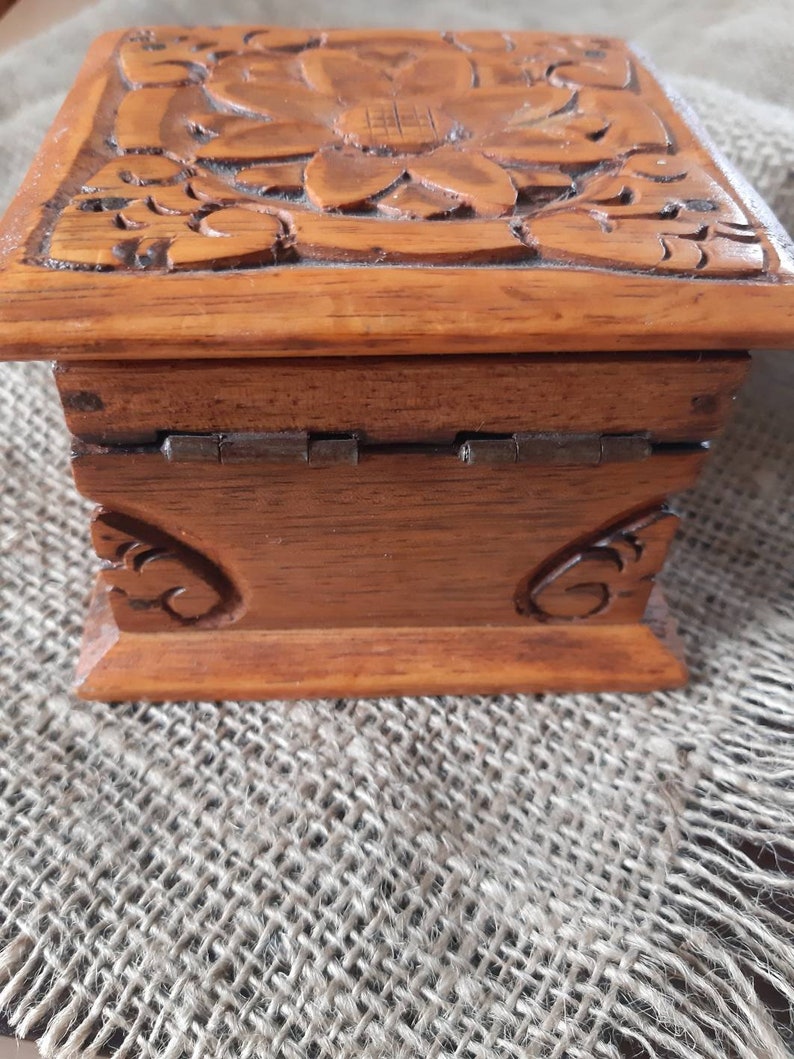 old vintage handcrafted box hand carved decorative box handmade small wooden chest small trinket box jewelry box floral motif wooden box