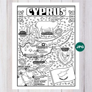 Puede incluir: Mapa en blanco y negro de Chipre, con la flor, el animal y el ave nacionales. Incluye la capital, sitios arqueológicos y una bandera. La palabra "CYPRUS" está en la parte superior.