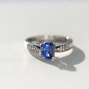 1 Carat D-Block Vivid Blurple Natural Tanzanite, in 925 Sterling Silver