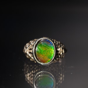 Ammolite Cabochon and 925 Sterling Silver Ring