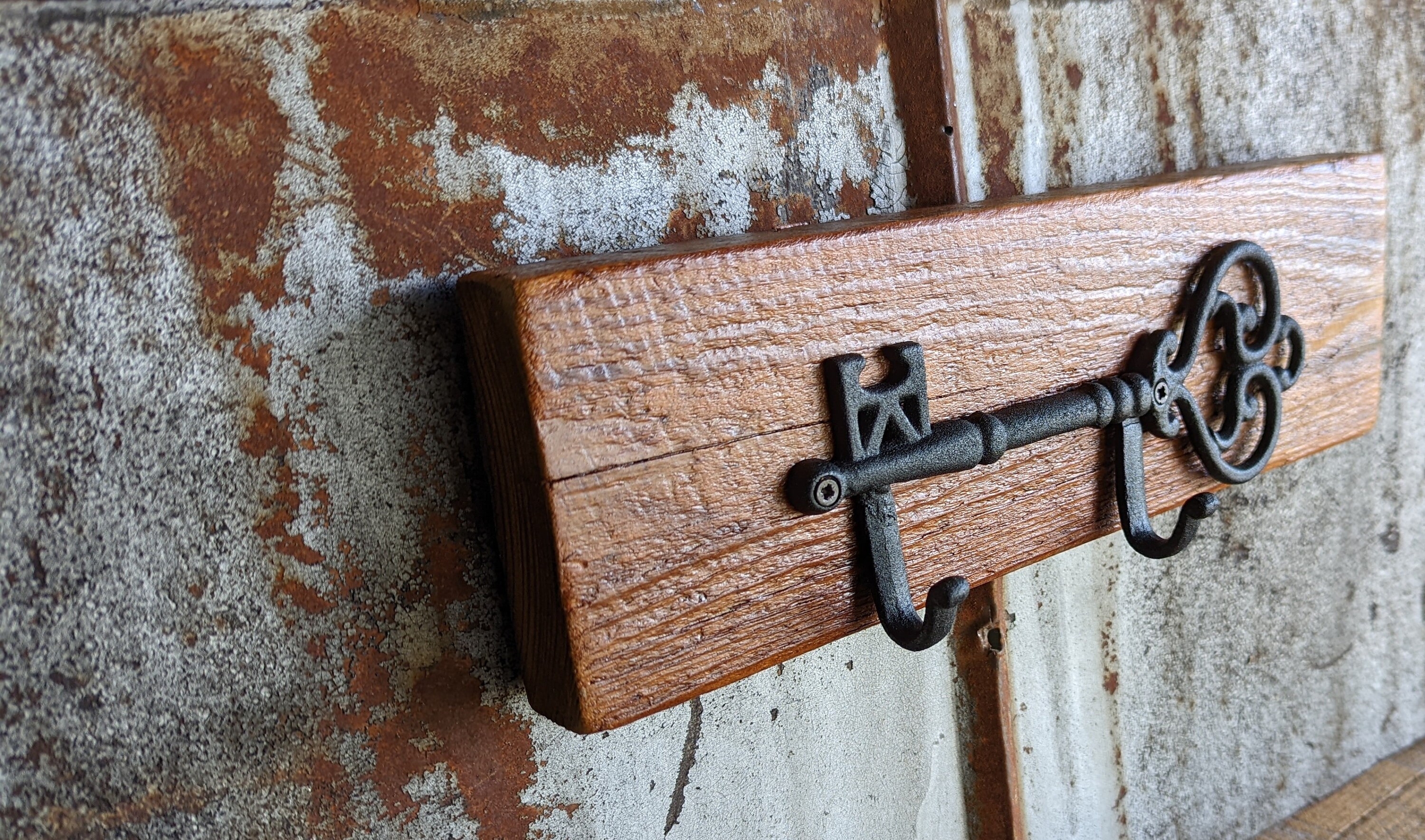 Beautifully Rustic Rack/cast Iron Key Rack on Beautiful Barn Wood /barn ...