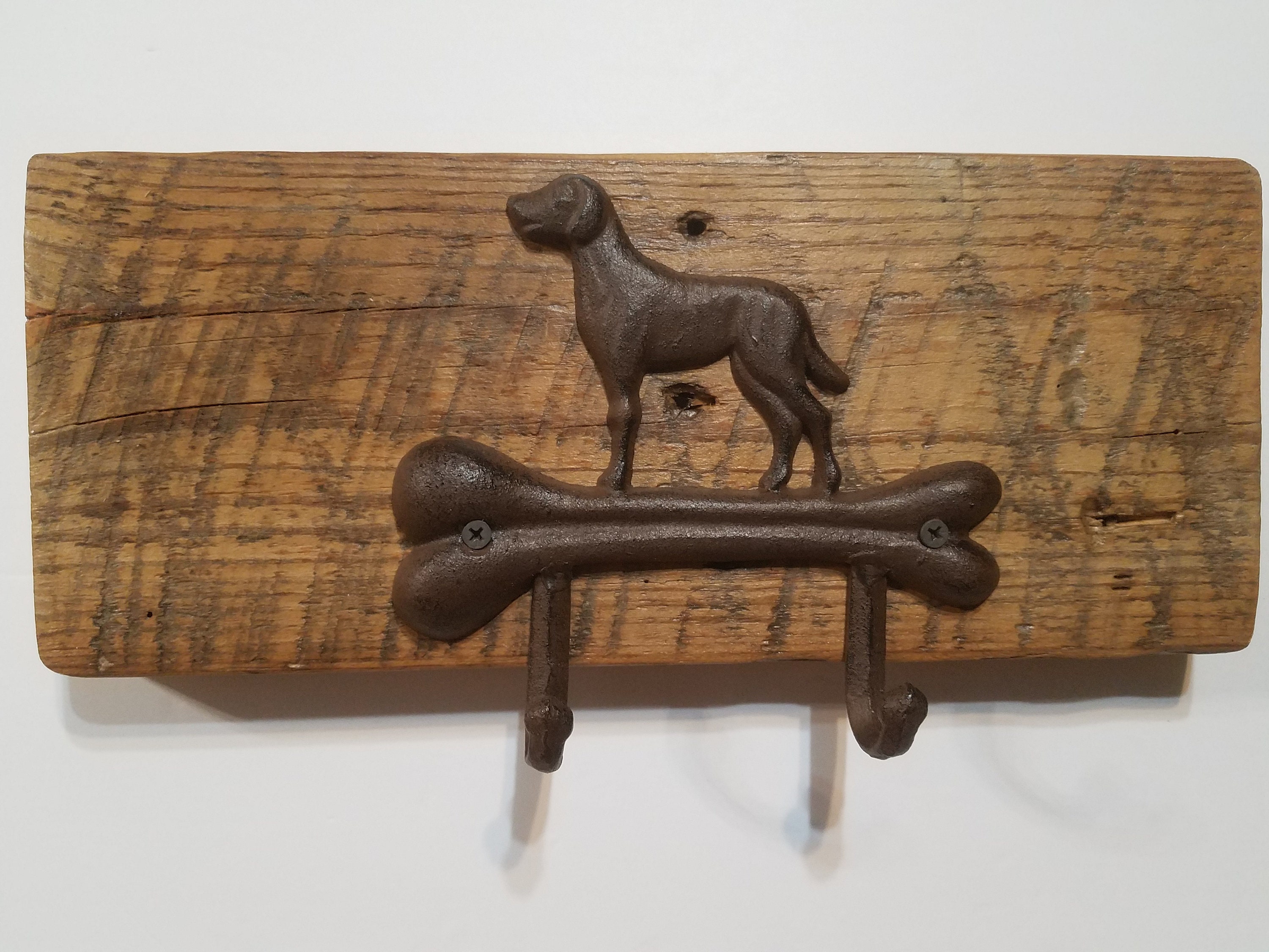 wood dog leash holder