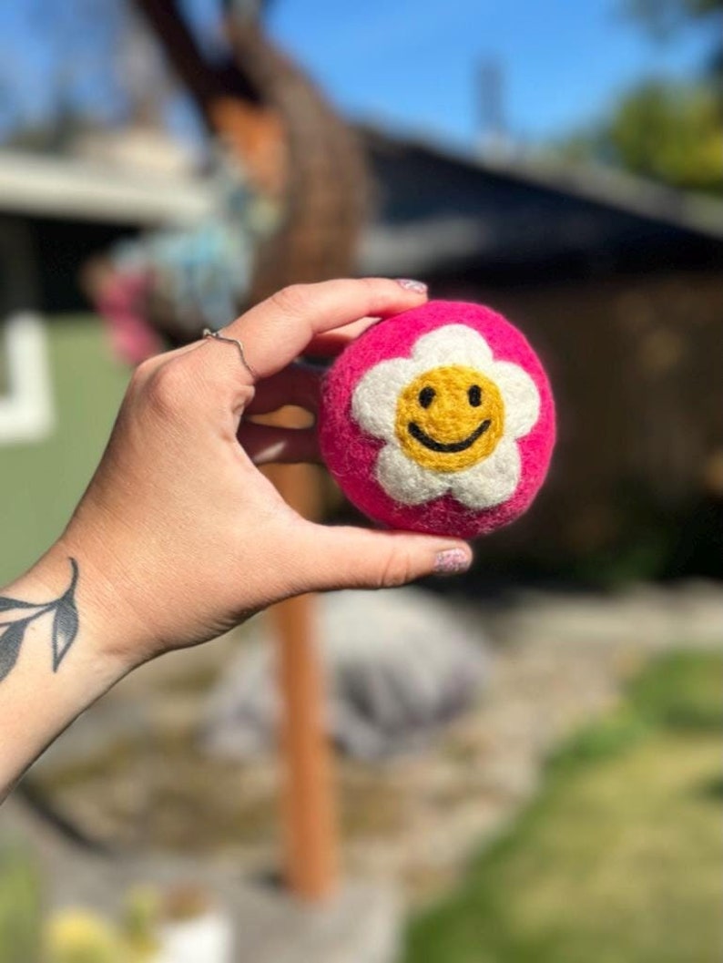 Porter Lee's Dryer Ball - Thumbnail 2