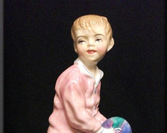 ROYAL DOULTON Pyjamas HN1942 - Retired 1949 - Harradine Child Classics Series