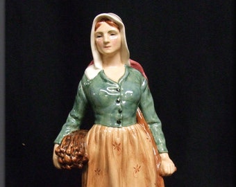 ROYAL DOULTON French Peasant HN2075 - Retired 1955 - Farm & Country Series