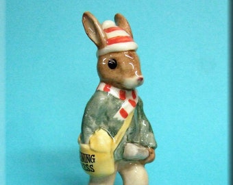 ROYAL DOULTON Paperboy Bunnykins DB77 - Retired 1993