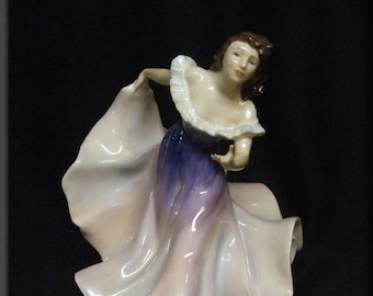 ROYAL DOULTON Gypsy Dance HN2157 with Arm Extended - Dance Theme Series