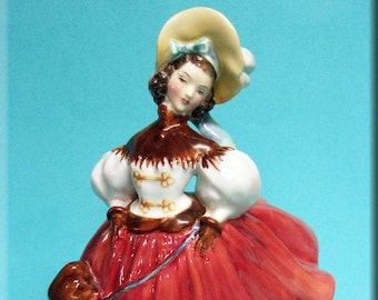 ROYAL DOULTON Skater HN2117 - Retired 1971 - Classic Holiday Series