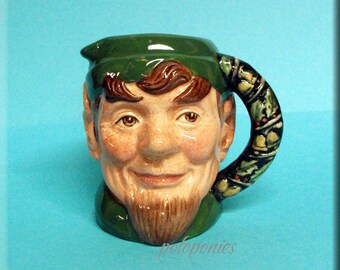 ROYAL DOULTON Elf D6942 Mini Character Jug - Christmas Miniatures Series - Retired 1993