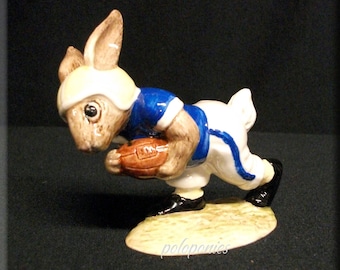 ROYAL DULTON Touchdown Bunnykins DB29A - Retired 1988