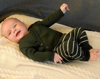 Baby pants made of merino wool for boys and girls