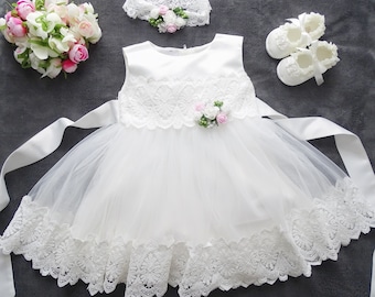Christening dress for baby girls, lace dress for toddlers, lace christening dress, christening dress for baby girls