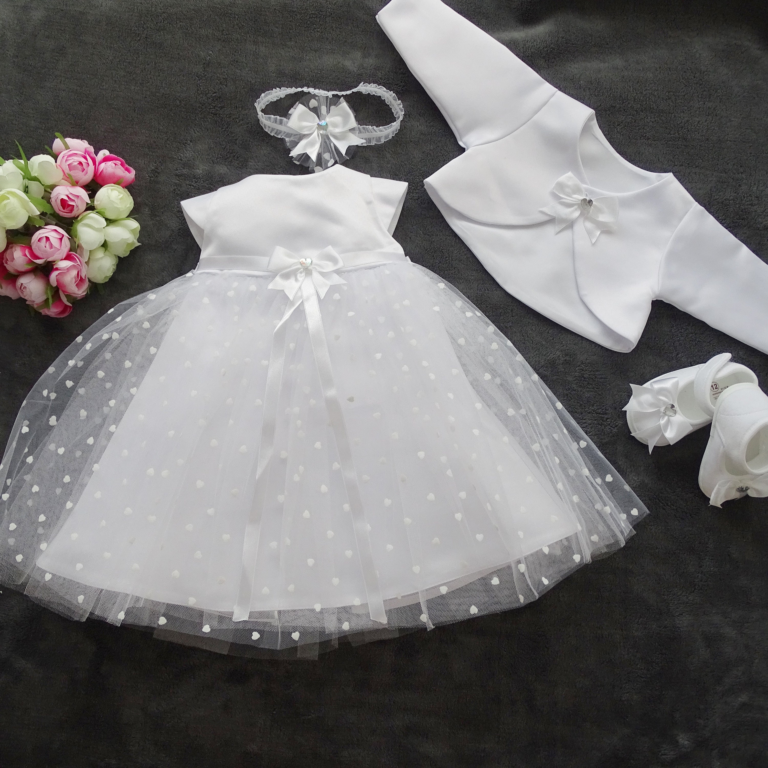LILI, Conjunto Vestido De Fiesta Diadema 2 Piezas Color: ECRU Tamaño 56, 62, 68, 74, 80, 86, 92, 98 - México