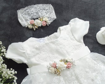 Ensemble bandeau bébé et ceinture vestimentaire, baptême, baptême, rose et blanc, cadeau pour nouveau-né, premier anniversaire, auréole florale