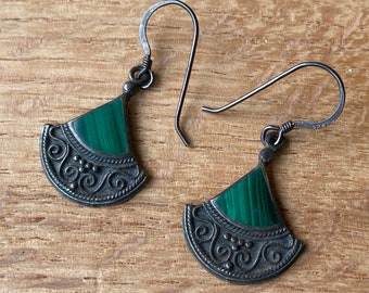 Malachite fan shape sterling silver filigree earrings