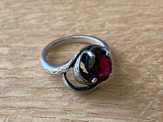 Vintage Red Amethyst Swirl sterling ring - image 3