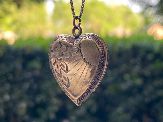 Engravable 18 or 20 inch Chain in Free Gift Box! GorgeousMum Engraved Sterling Silver Family Heart Locket Supplied With 16 925 Sterling Silver Pendant Necklace